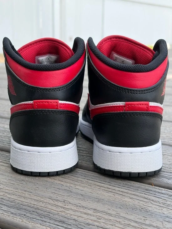 Nike Air Jordan 1 Mid β Black/White/Red (Bred Toe / Chicago Style) β 6Y - Picture 5 of 7